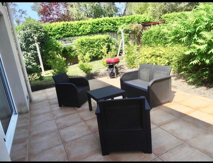 Magnifique Bas De Villa Deux Chambres Situe Pres Des Plages Et Du Golf Saint-Briac-sur-Mer Exteriör bild