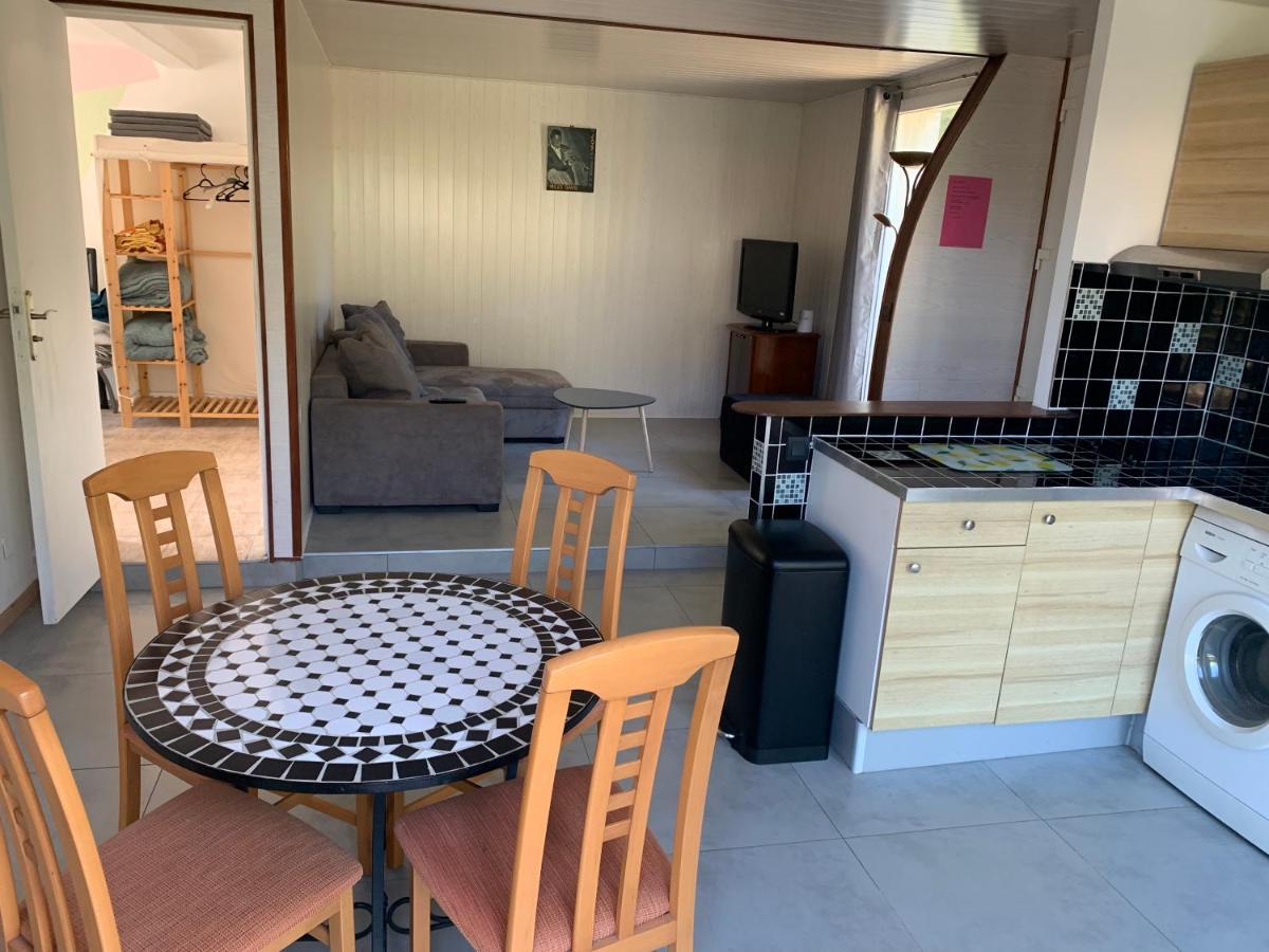 Magnifique Bas De Villa Deux Chambres Situe Pres Des Plages Et Du Golf Saint-Briac-sur-Mer Exteriör bild