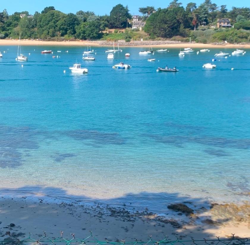 Magnifique Bas De Villa Deux Chambres Situe Pres Des Plages Et Du Golf Saint-Briac-sur-Mer Exteriör bild